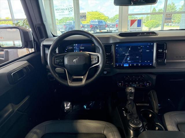 Photo of 2024 Shadow Black Ford Bronco