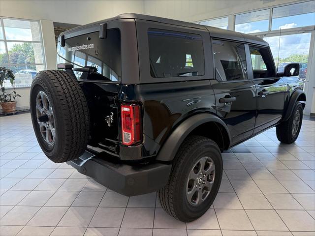 Photo of 2024 Shadow Black Ford Bronco