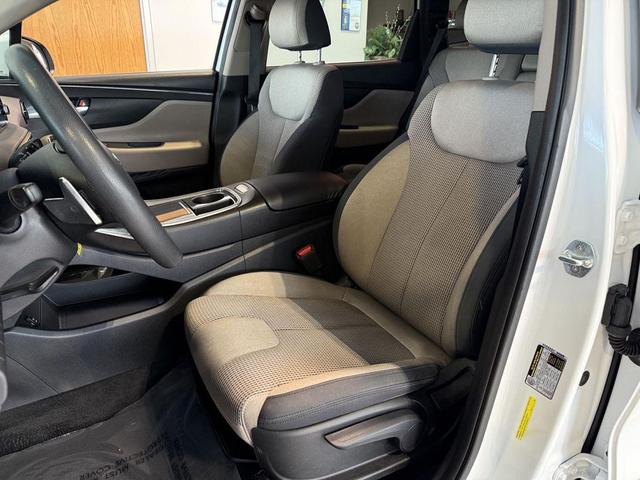 Photo of 2022 Quartz White Hyundai SANTA FE