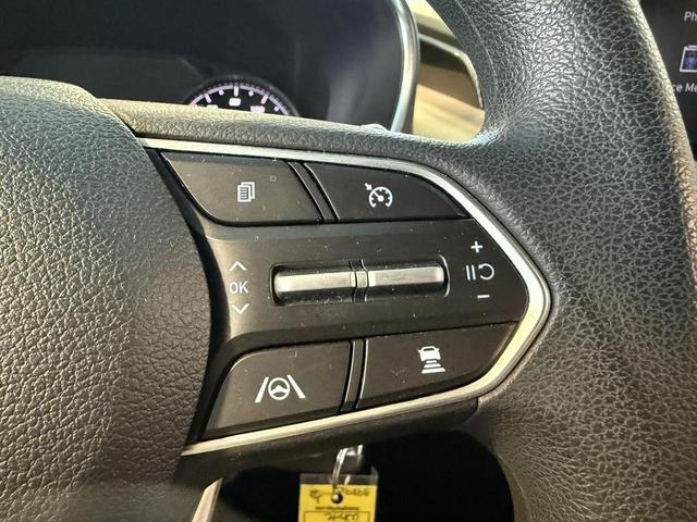 Photo of 2022 Quartz White Hyundai SANTA FE