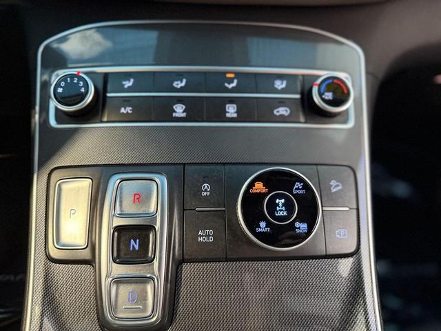 Photo of 2022 Quartz White Hyundai SANTA FE