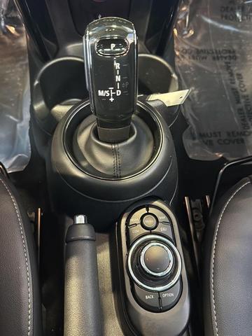 Photo of 2023 Pepper White MINI Hardtop