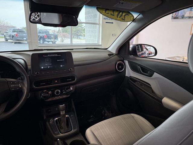 Photo of 2023 Ecotronic Gray Hyundai KONA