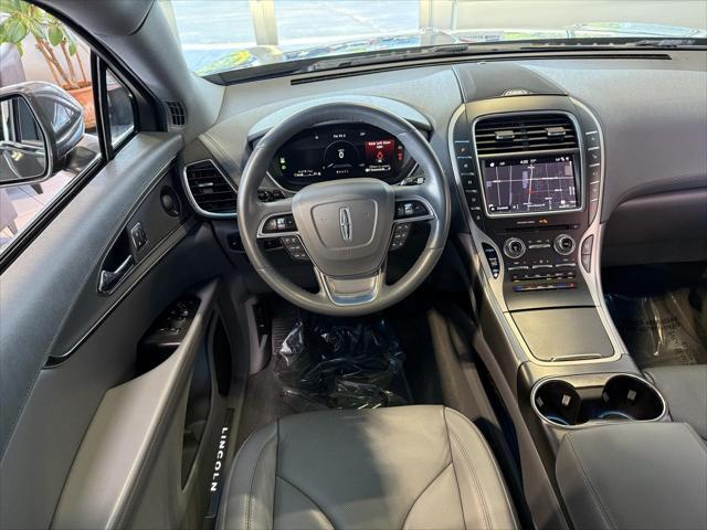Photo of 2019 Magnetic Gray Metallic Lincoln Nautilus