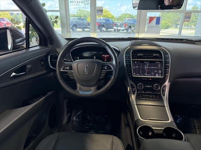 Photo of 2019 Magnetic Gray Metallic Lincoln Nautilus