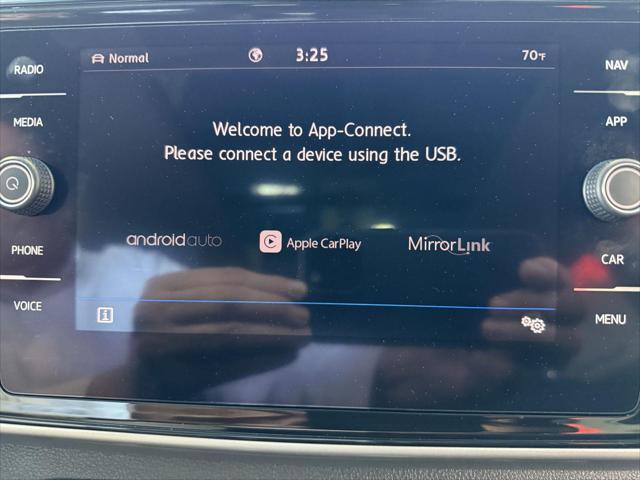 Photo of 2021 Platinum Gray Metallic Volkswagen Atlas