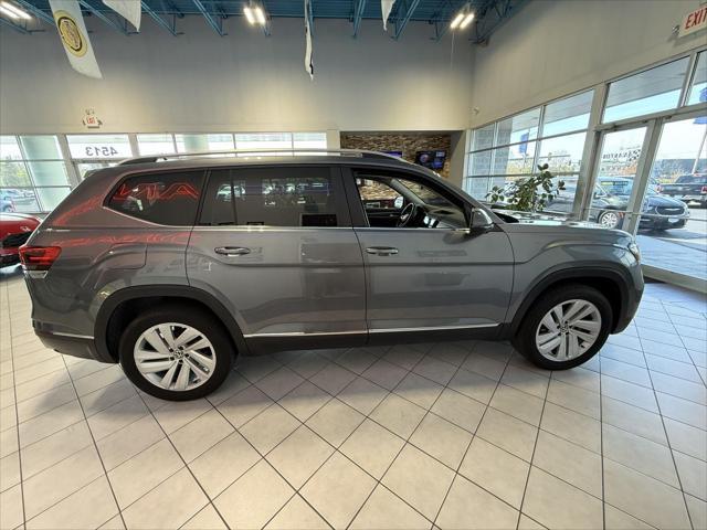 Photo of 2021 Platinum Gray Metallic Volkswagen Atlas