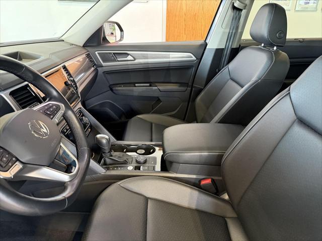 Photo of 2021 Platinum Gray Metallic Volkswagen Atlas