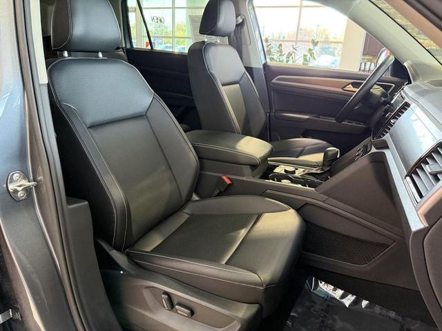 Photo of 2021 Platinum Gray Metallic Volkswagen Atlas