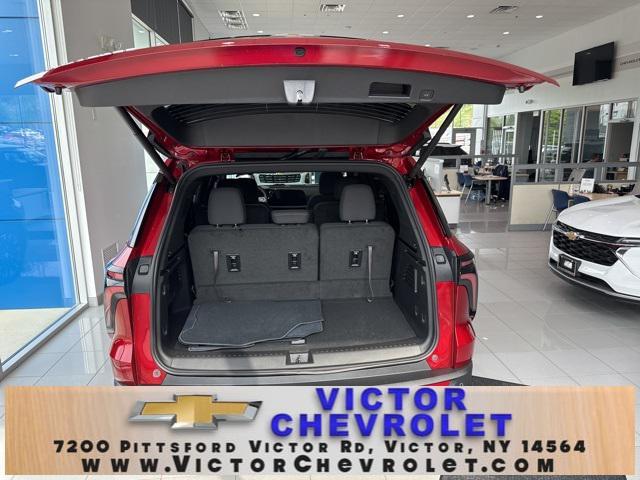 Photo of 2025 Radiant Red Tintcoat Chevrolet Traverse