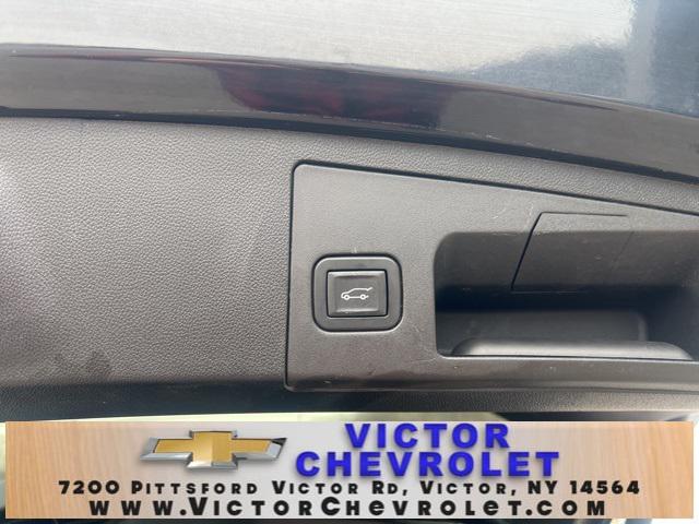 Photo of 2019 Stellar Black Metallic Cadillac XT4