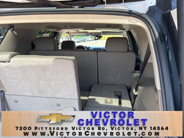 Photo of 2019 Summit White Chevrolet Tahoe