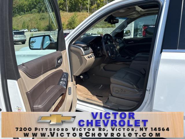 Photo of 2019 Summit White Chevrolet Tahoe