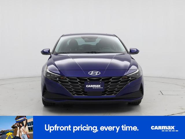 Photo of 2021 Blue Hyundai ELANTRA