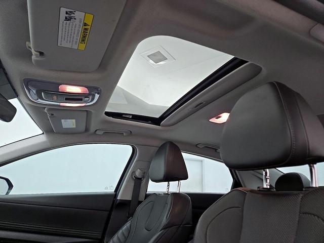 Photo of 2021 Blue Hyundai ELANTRA