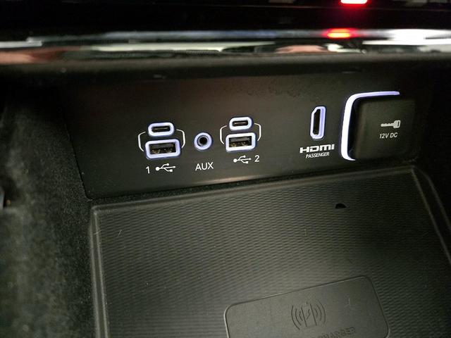 Photo of 2022 Black Jeep Grand Cherokee L