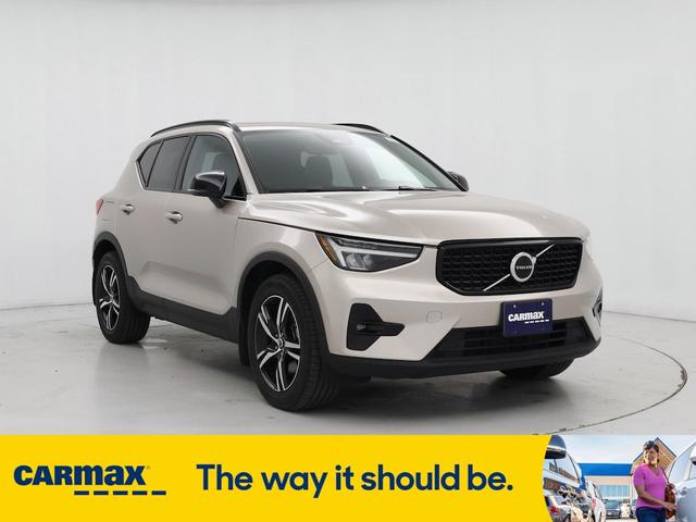 2023 Volvo XC40