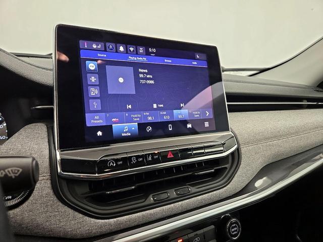 Photo of 2022 Red Jeep Compass