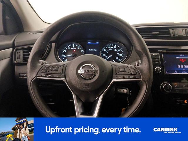 Photo of 2019 Black Nissan Rogue Sport