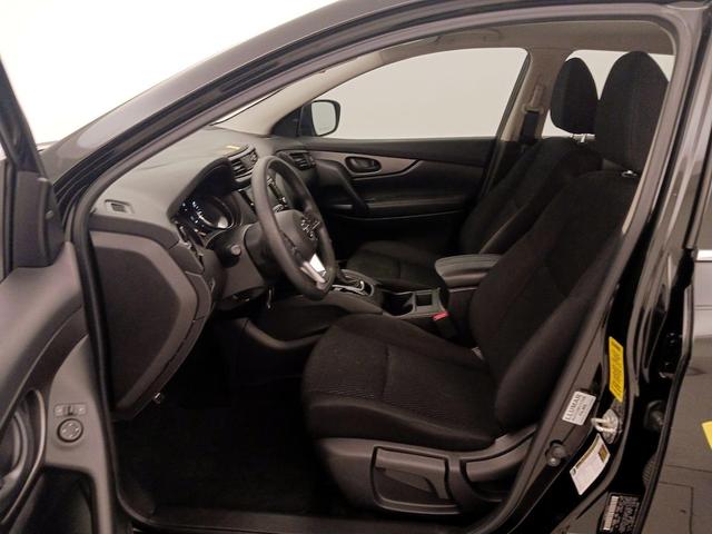 Photo of 2019 Black Nissan Rogue Sport