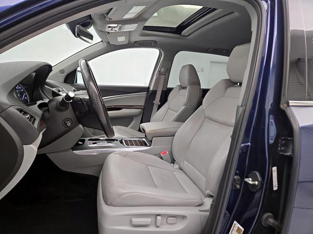 Photo of 2018 Blue Acura MDX