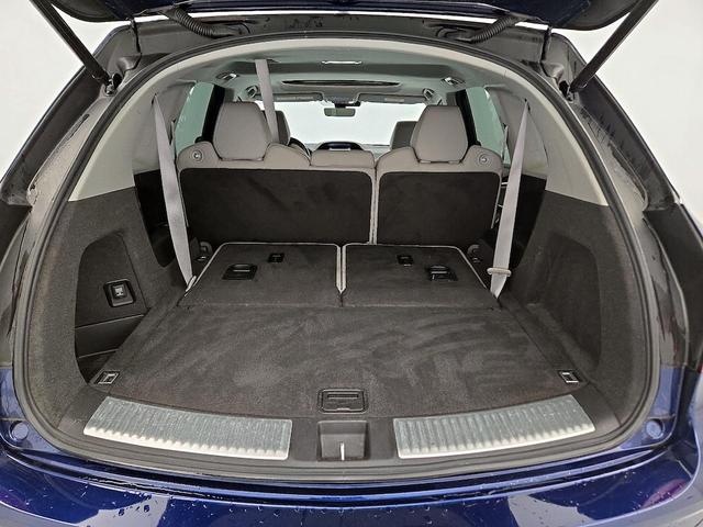 Photo of 2018 Blue Acura MDX