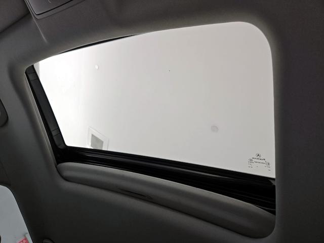 Photo of 2018 Blue Acura MDX