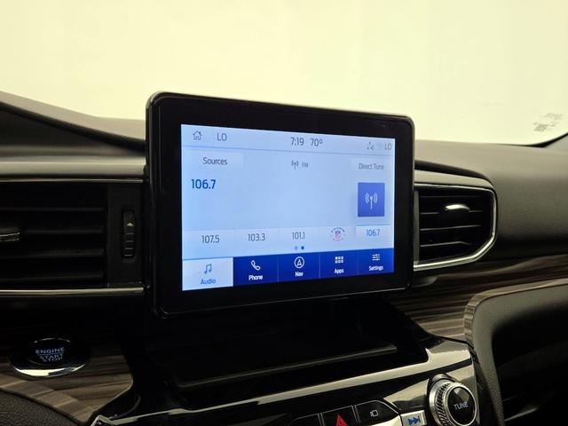 Photo of 2022 Pearl Ford Explorer
