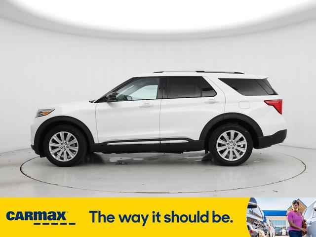 Photo of 2022 Pearl Ford Explorer