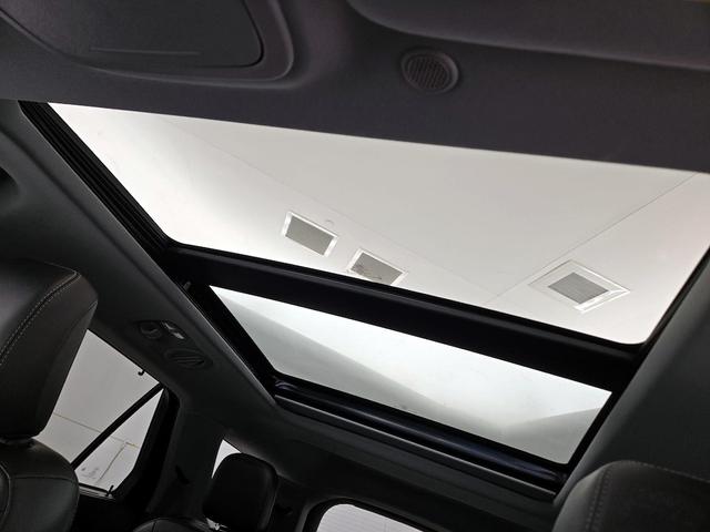Photo of 2022 Pearl Ford Explorer