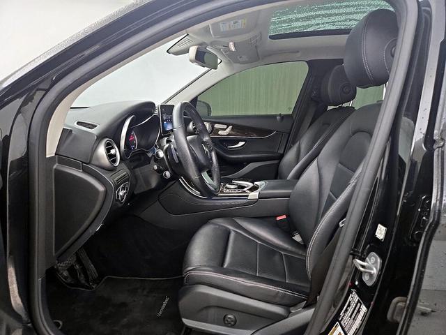 Photo of 2017 Black Mercedes-Benz GLC 300