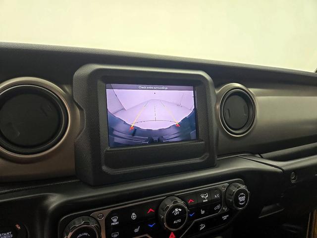 Photo of 2020 Yellow Jeep Wrangler