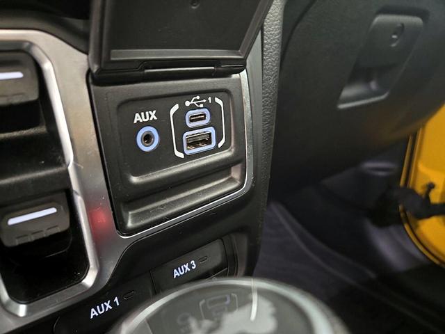 Photo of 2020 Yellow Jeep Wrangler