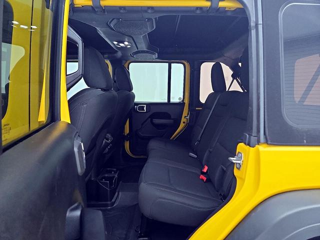 Photo of 2020 Yellow Jeep Wrangler