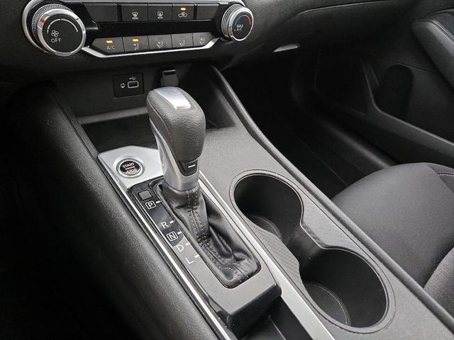 Photo of 2023 Black Nissan Altima