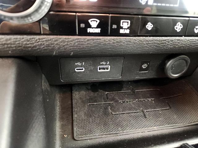 Photo of 2024 Black Mitsubishi Outlander