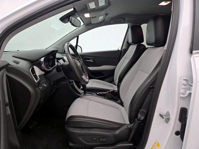 Photo of 2020 White Chevrolet Trax
