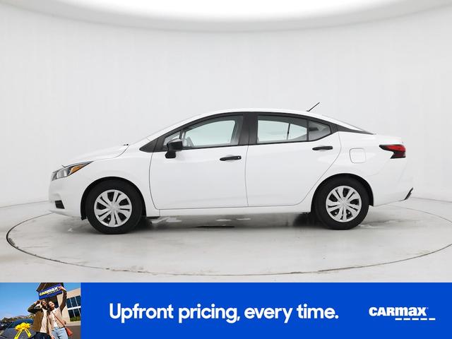 Photo of 2021 White Nissan Versa
