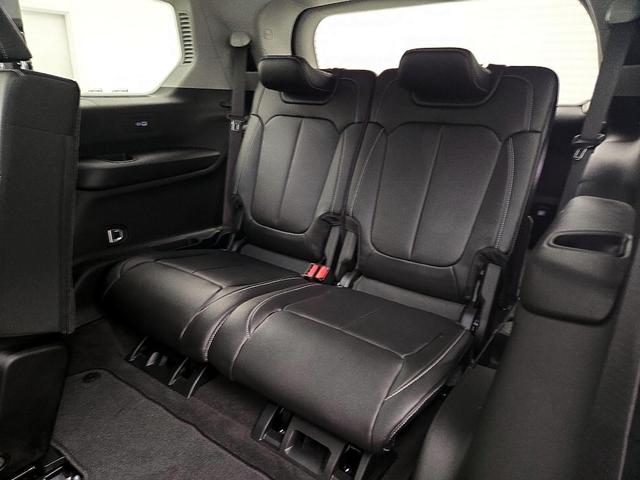 Photo of 2021 Silver Jeep Grand Cherokee L