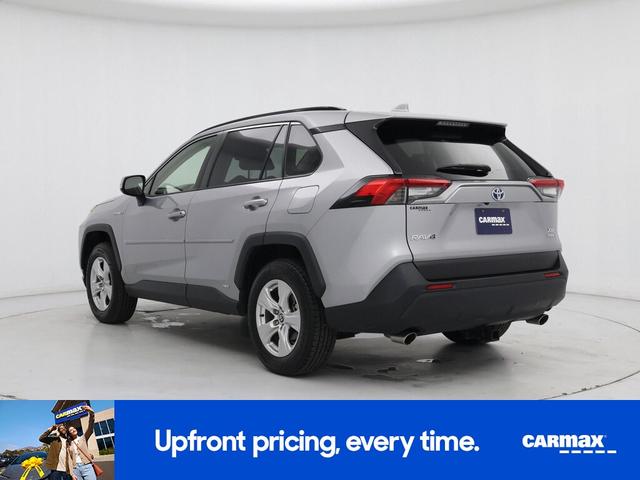 Photo of 2021 Silver Toyota RAV4