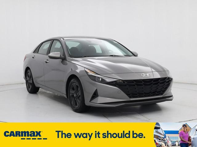 2022 Hyundai Elantra