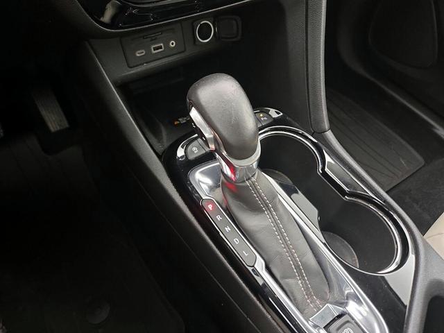 Photo of 2021 Purple Buick Encore GX