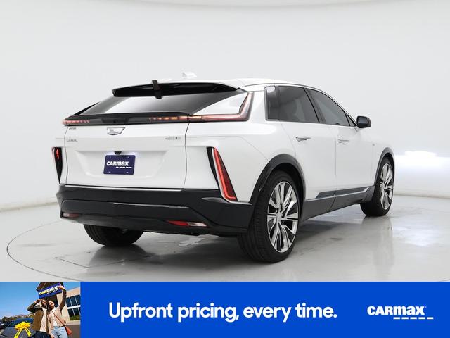Photo of 2024 White Cadillac LYRIQ
