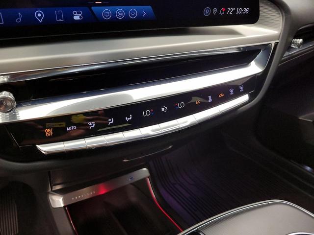 Photo of 2024 White Cadillac LYRIQ
