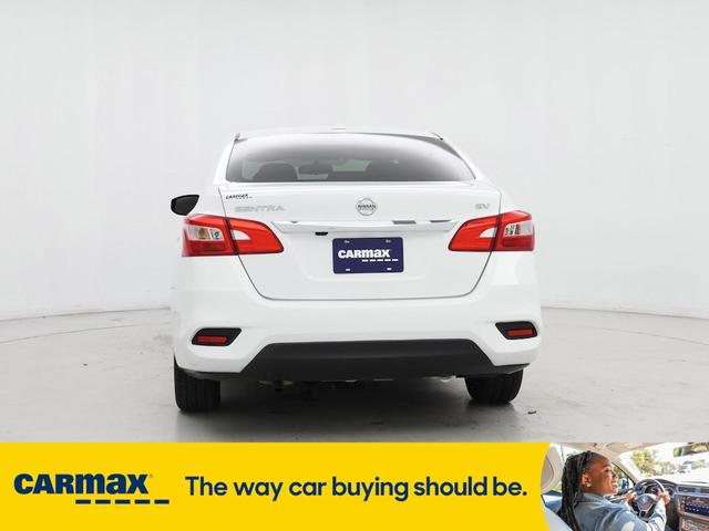 Photo of 2017 White Nissan Sentra
