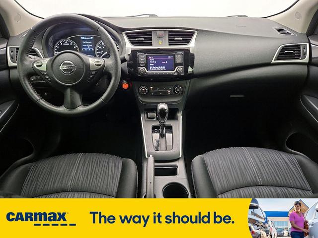 Photo of 2017 White Nissan Sentra