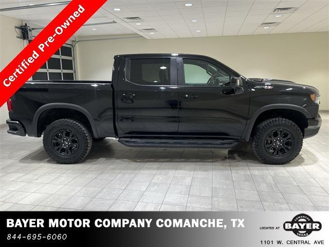 Photo of 2022 Black Chevrolet Silverado 1500