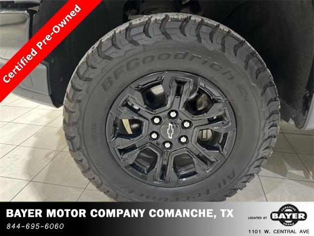 Photo of 2022 Black Chevrolet Silverado 1500