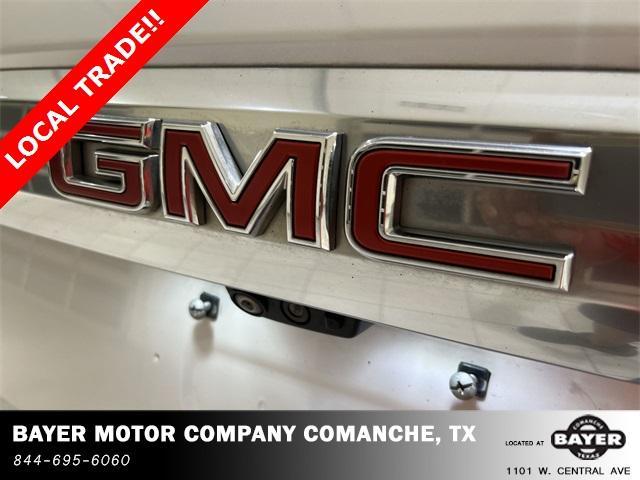Photo of 2021 White Frost Tri-Coat GMC Yukon
