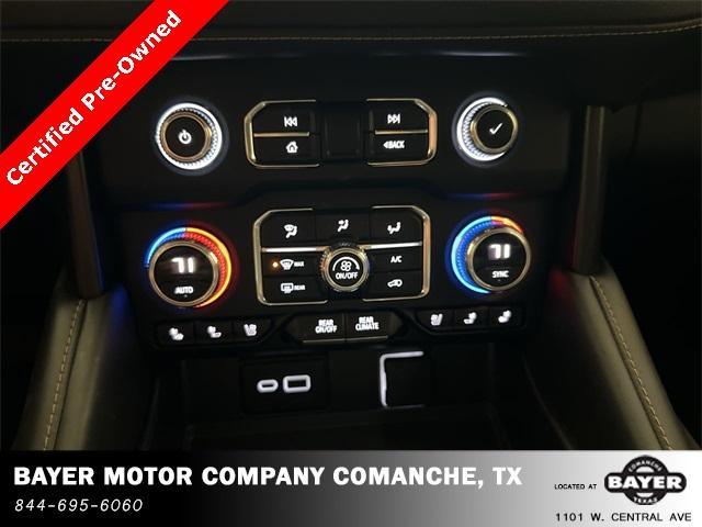 Photo of 2023 Summit White GMC Yukon